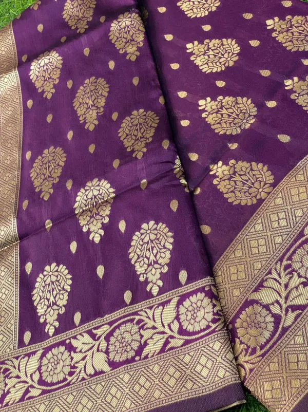 Purple_Woven_Kanjivaram_Silk_Saree_with_Saree_Cover